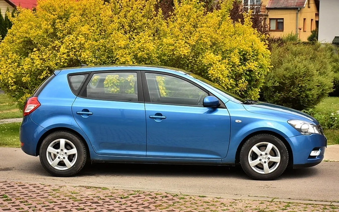 Kia Ceed cena 21500 przebieg: 189000, rok produkcji 2010 z Szadek małe 562